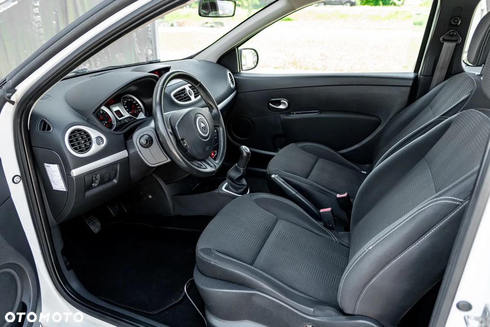 Renault Clio 1.5 dCi Luxe Dynamique - 16