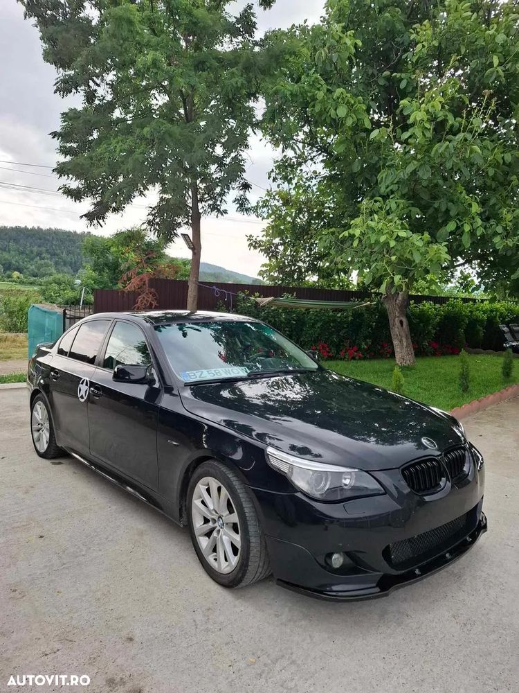 BMW Seria 5 530d Touring Aut. - 1