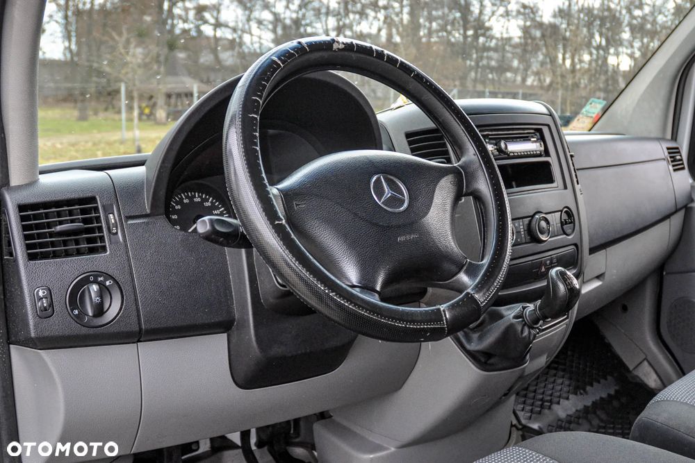 Mercedes-Benz Sprinter - 8