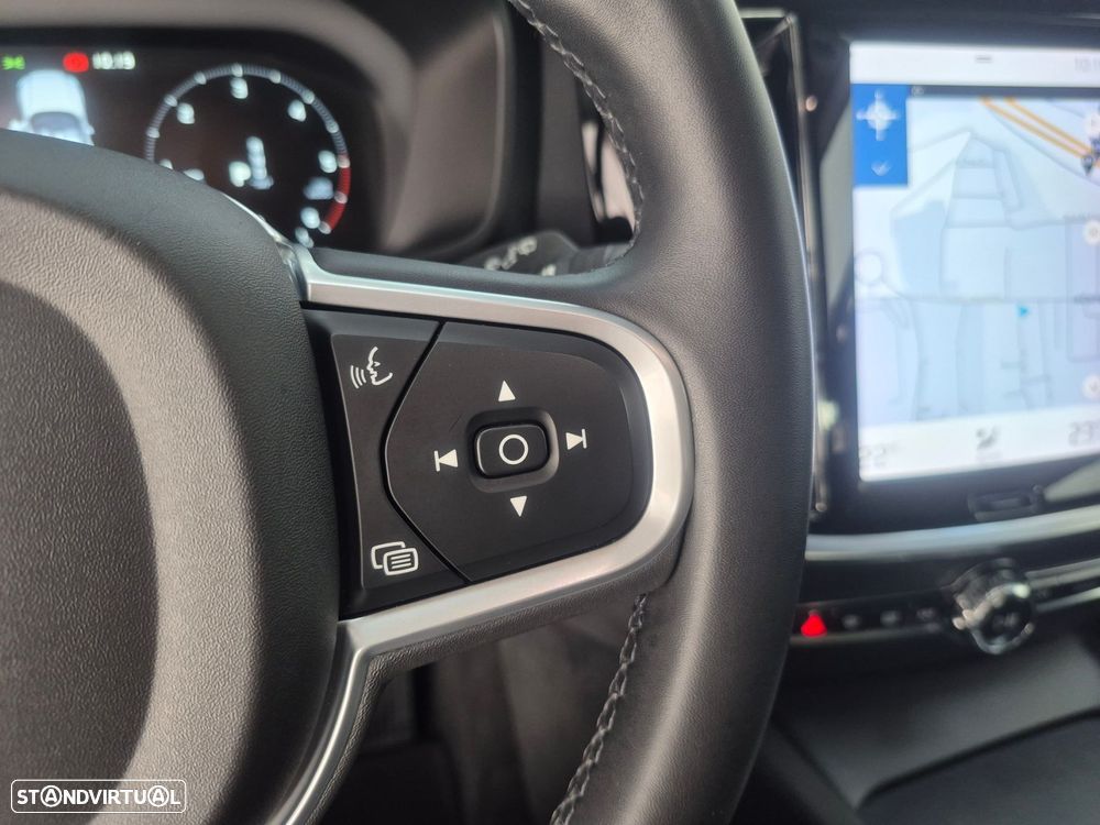 Volvo V60 2.0 B4 Momentum Geartronic - 14