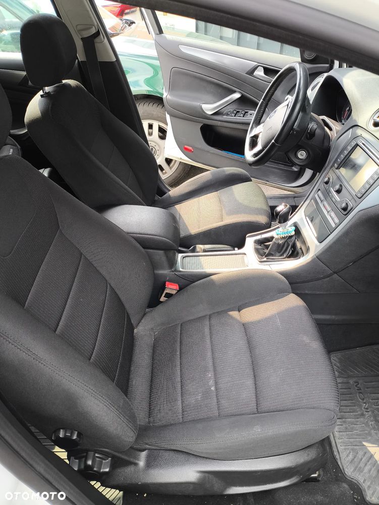 Ford Mondeo 2.0 TDCi Titanium - 9