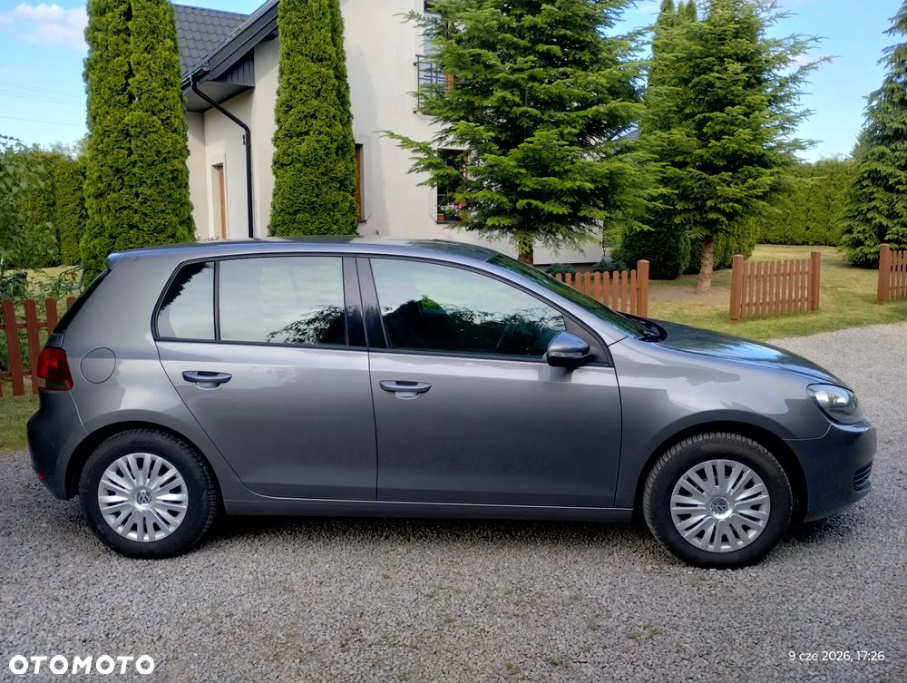 Volkswagen Golf - 10