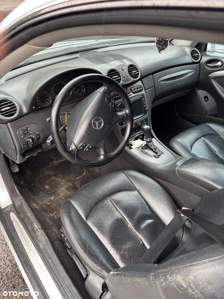 Mercedes-Benz CLK - 10