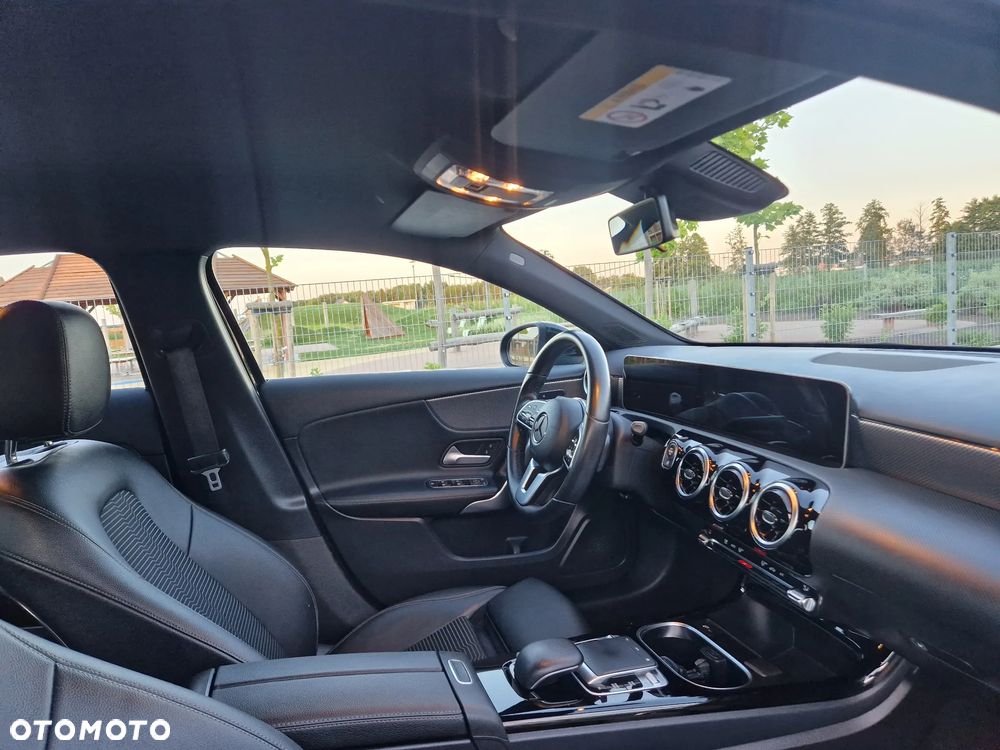 Mercedes-Benz Klasa A 200 7G-DCT Edition 19 - 16