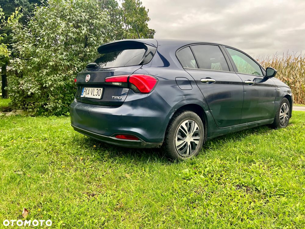 Fiat Tipo 1.4 16v Lounge EU6d - 2