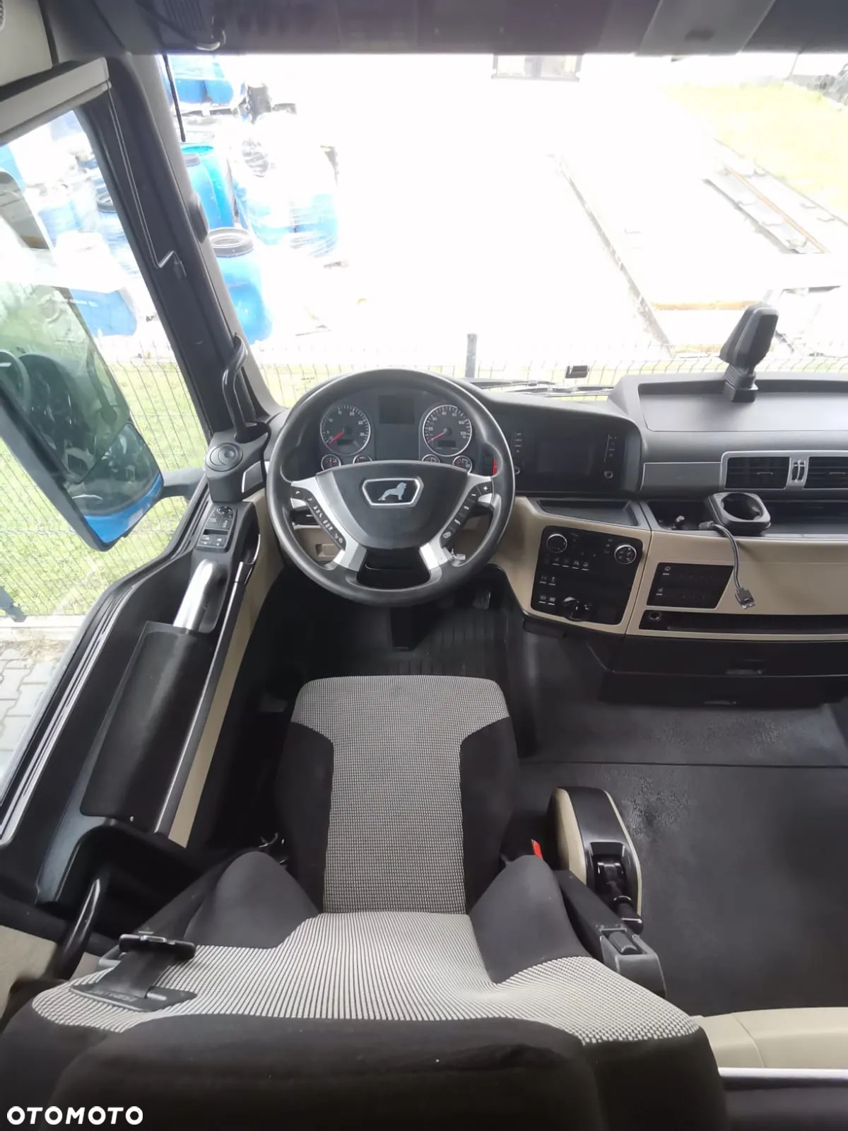 KOMPLETNA PRZEKŁADKA WNĘTRZA DO MAN TGX EURO 6 - 2