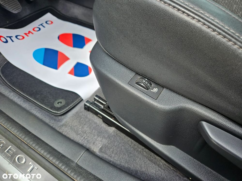 Peugeot 3008 2.0 HDi Premium+ - 23