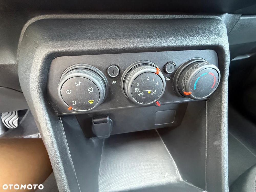 Dacia Sandero 1.0 TCe Laureate S&S - 16