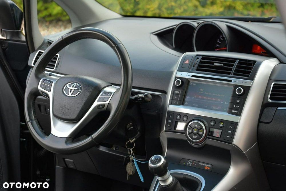 Toyota Verso 1.8 5-Sitzer Executive - 22