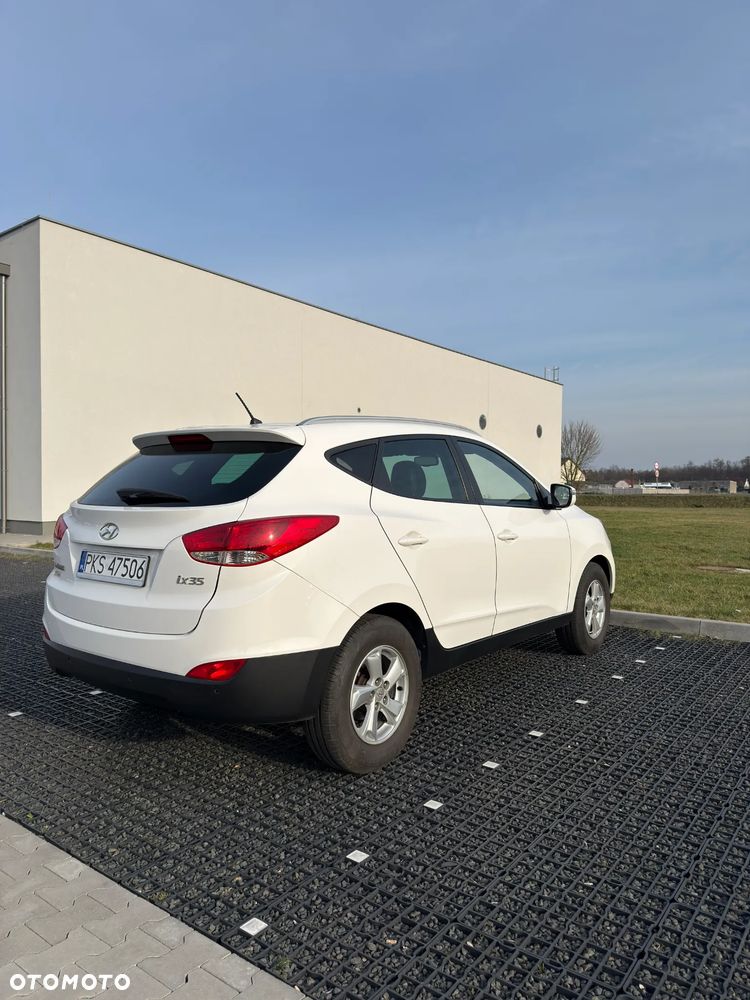 Hyundai ix35 1.6 2WD UEFA EURO 2012 Edition - 9