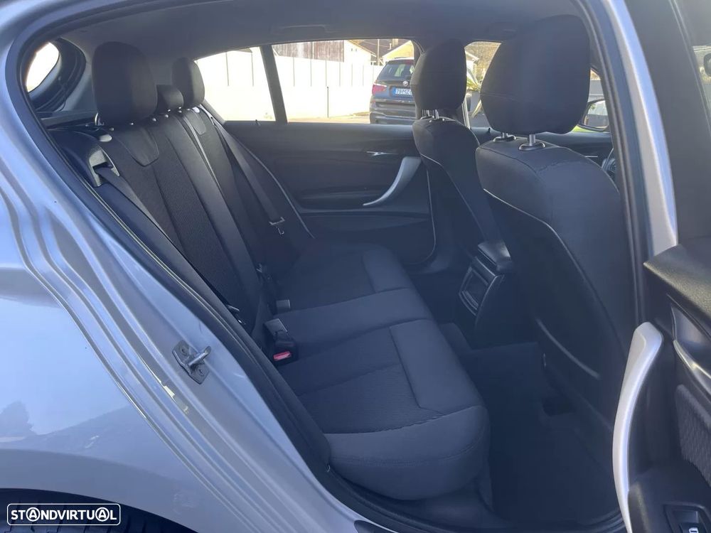 BMW 120 d Sport Line - 45