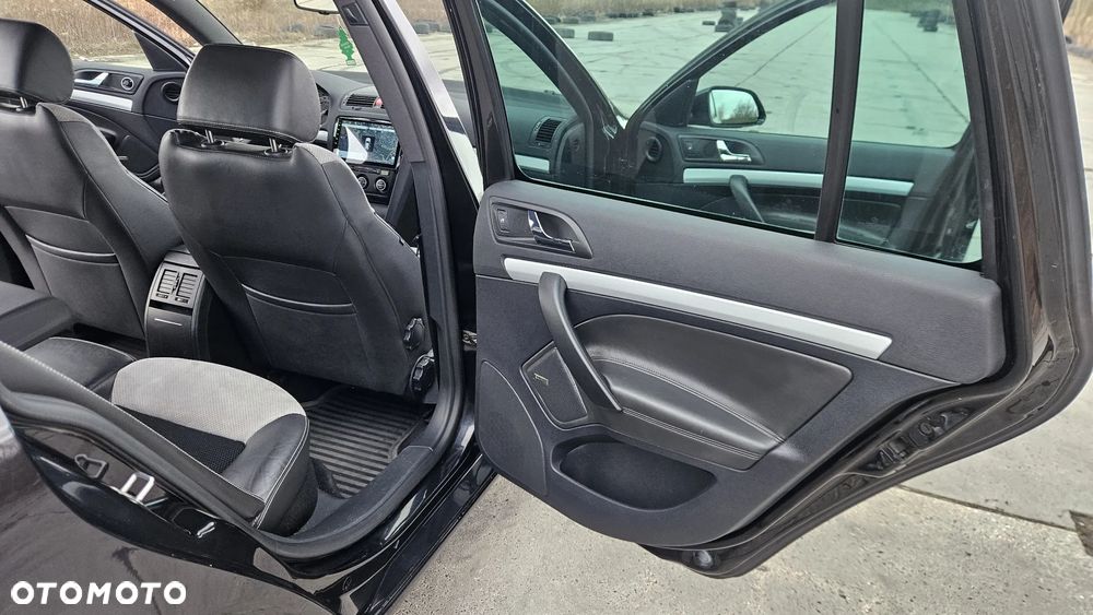 Skoda Octavia 2.0 TDI CR DPF RS - 10