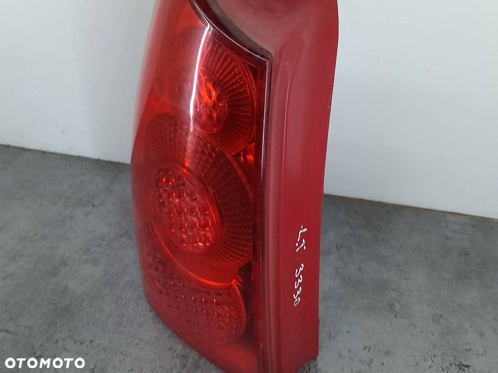LAMPA TYLNA LEWA PEUGEOT 307 SW FL KOMBI - 8