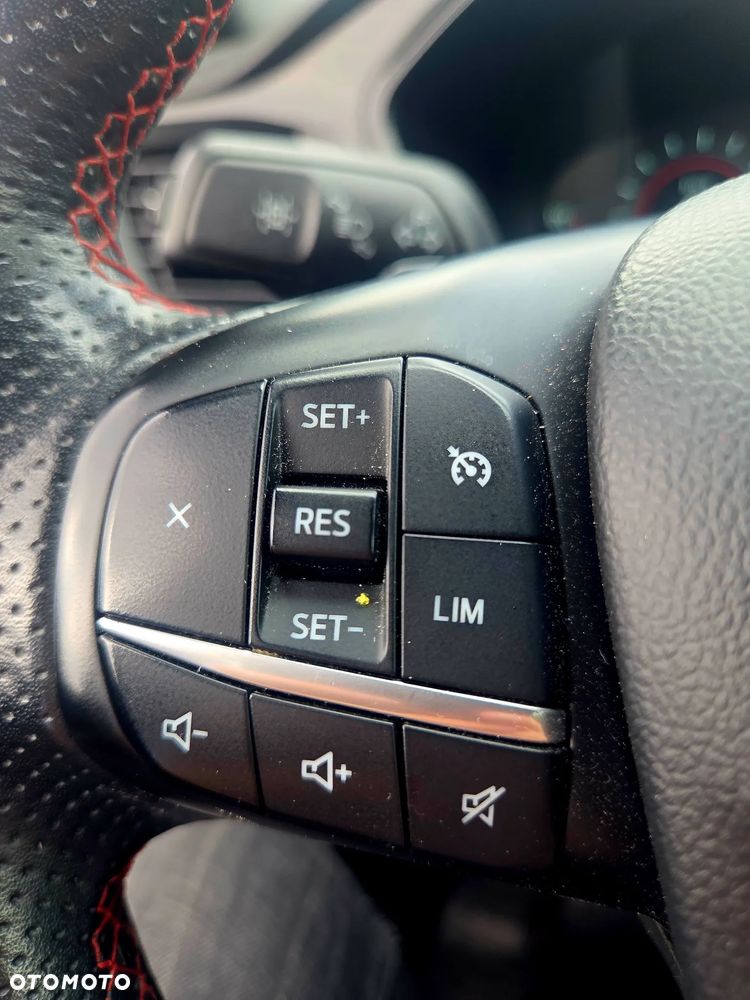 Ford Kuga 1.5 EcoBlue FWD ST-Line X - 27