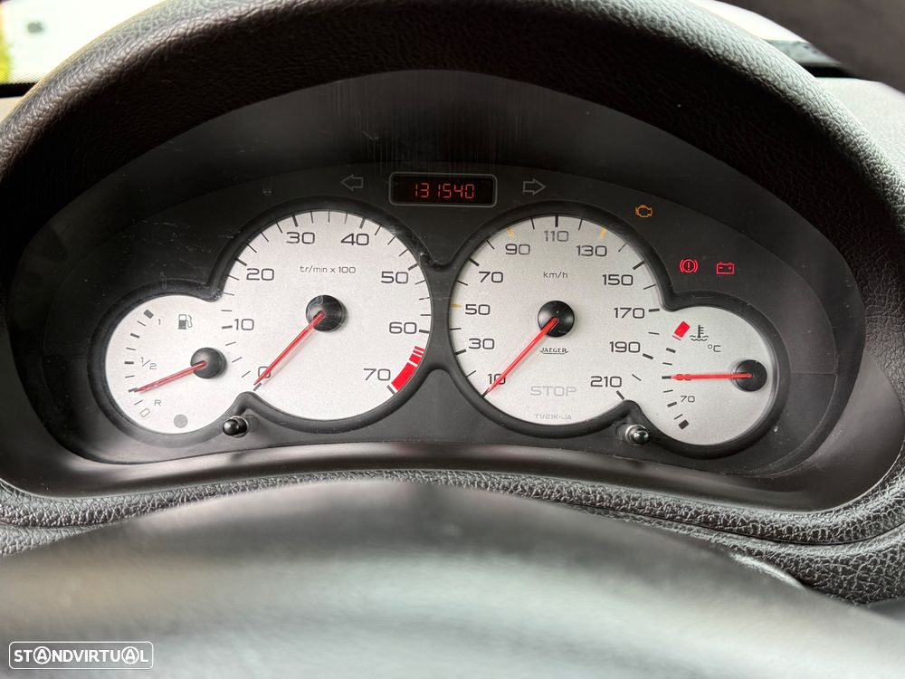 Peugeot 206 1.1 XT - 19