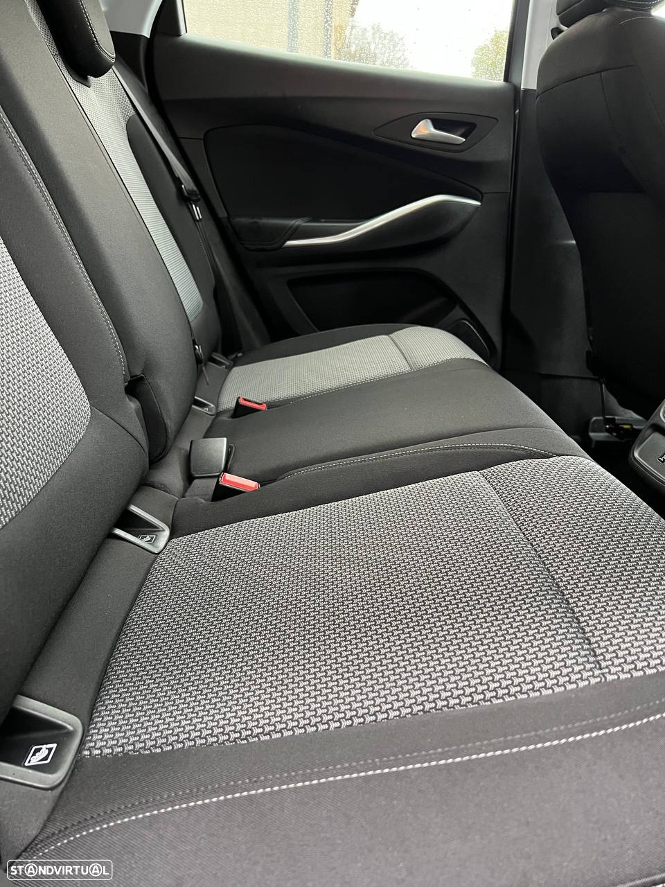Opel Grandland X 1.6 D S&S Dynamic - 12