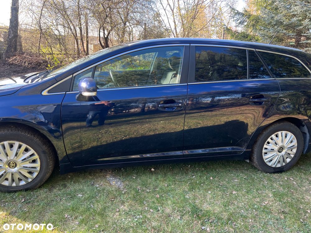 Toyota Avensis 2.0 D-4D Sol+NAVI - 4