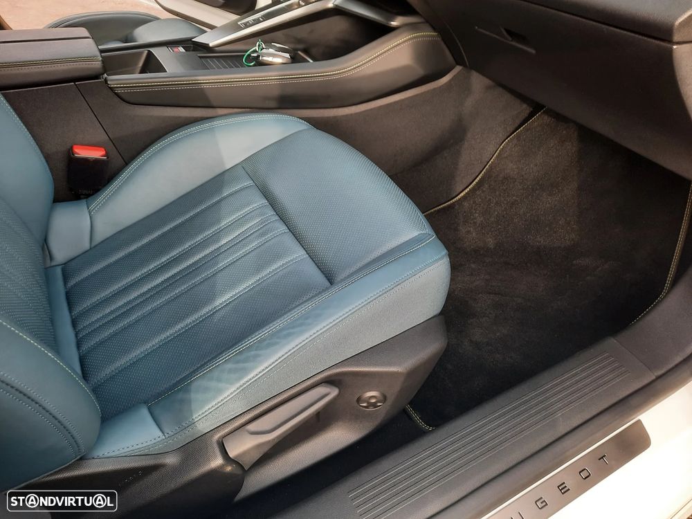 Peugeot 308 SW 1.6 Hybrid GT Pack e-EAT8 - 28