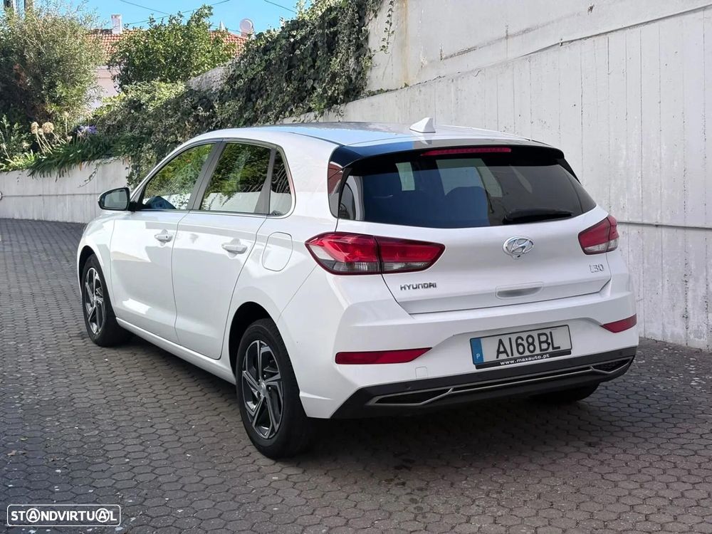 Hyundai i30 1.6 CRDi STyle Plus - 26