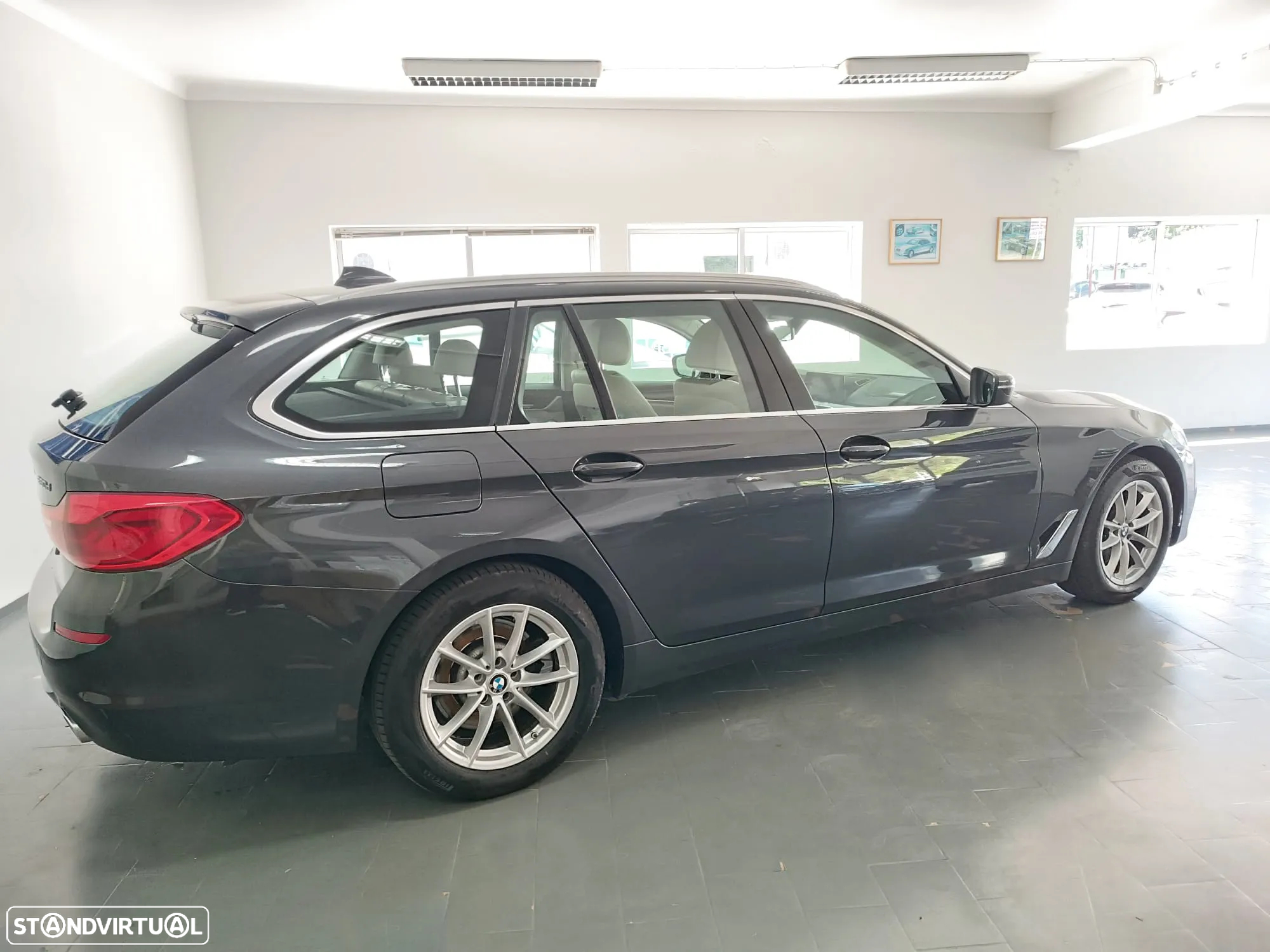 BMW 520 d Line Luxury Auto - 6