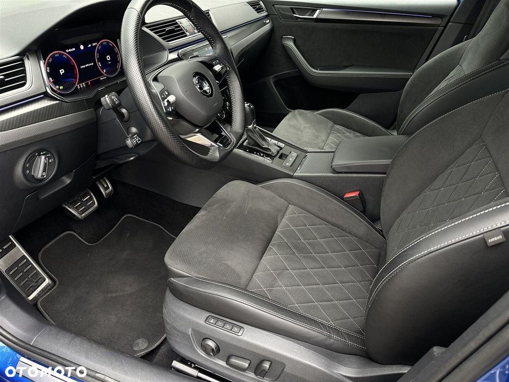 Skoda Superb 2.0 TDI SCR 4x4 Sportline DSG - 11