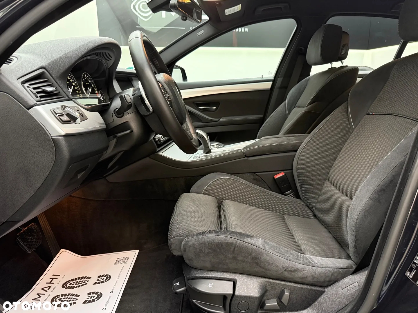 BMW Seria 5 520i Touring Luxury Line - 25