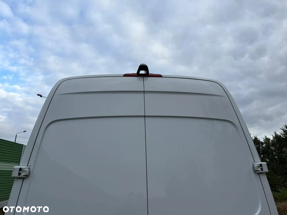 Mercedes-Benz Sprinter L4H2 - 6