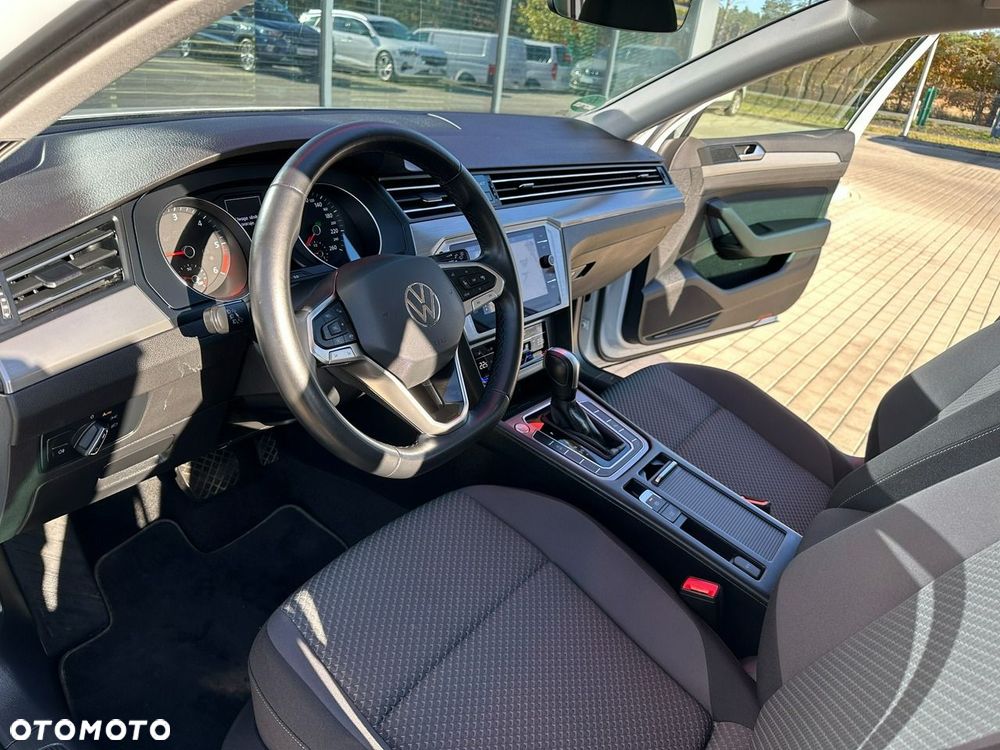 Volkswagen Passat Variant 2.0 TDI EVO Business DSG - 10