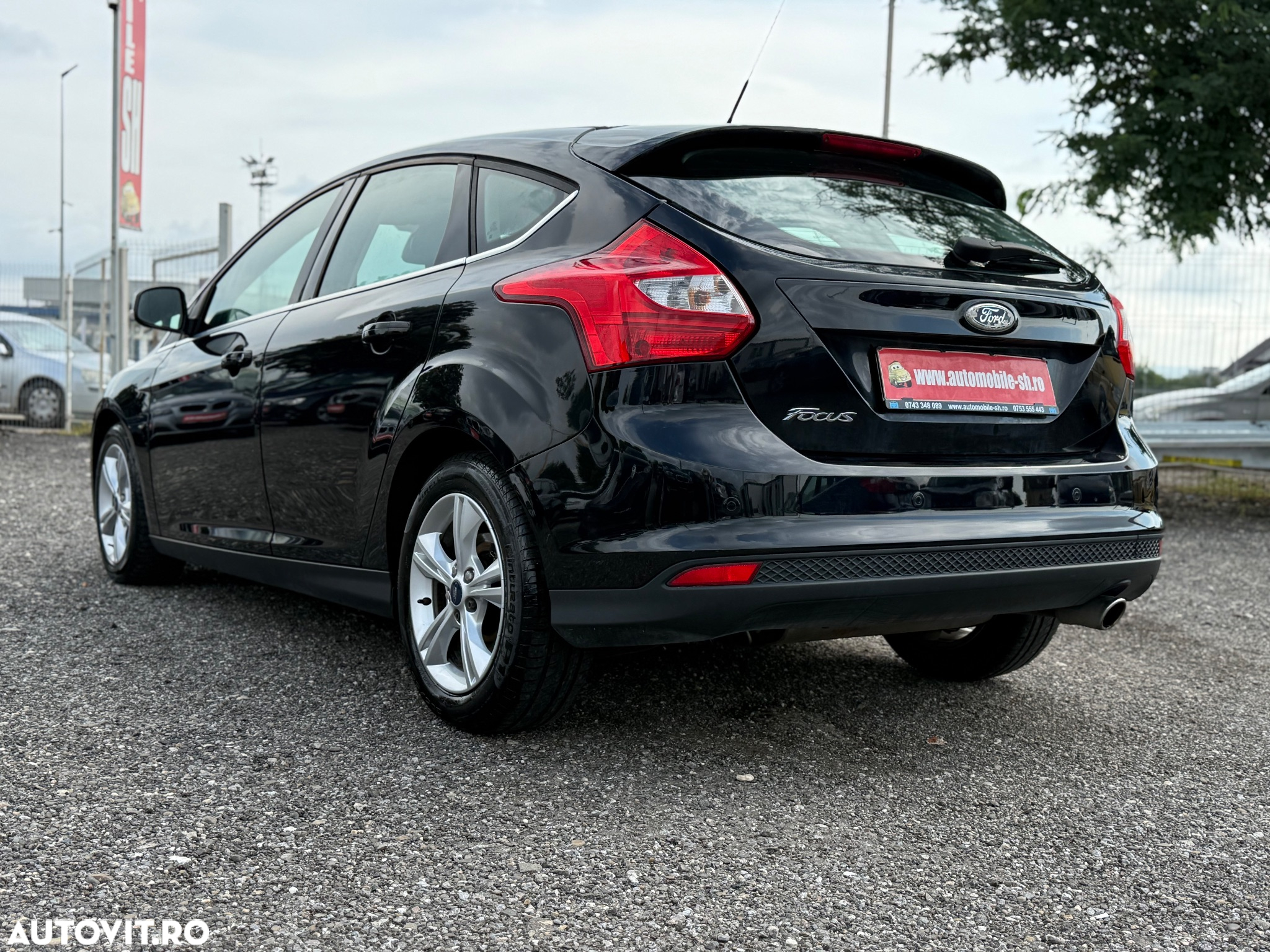 Ford Focus 2.0 TDCi DPF Aut. Titanium - 4