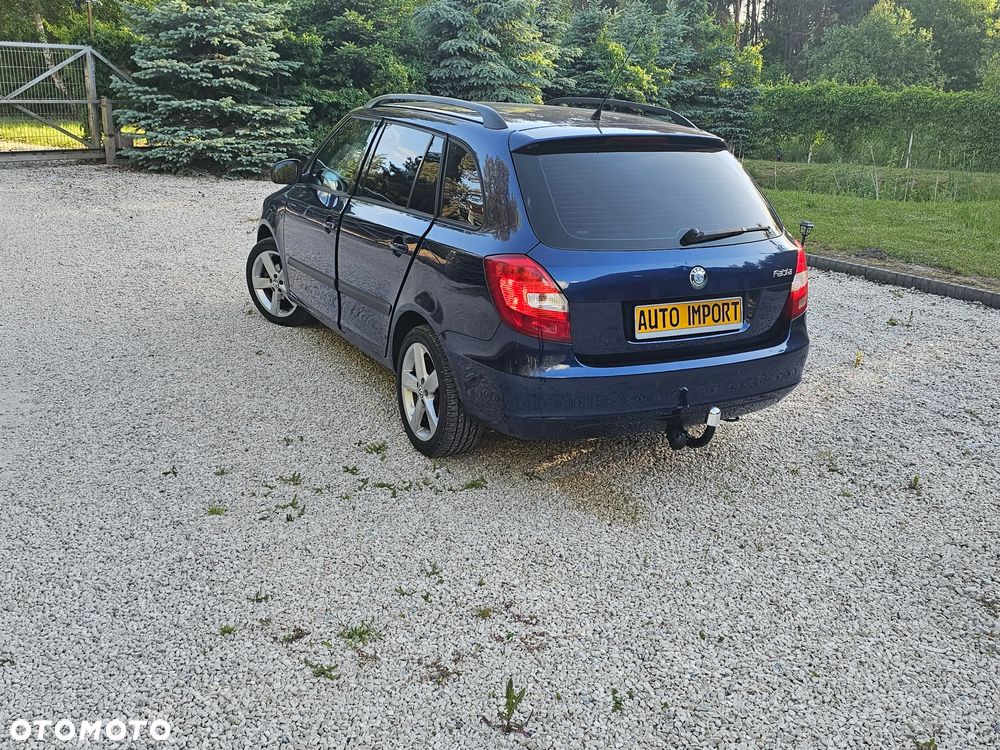 Skoda Fabia 1.6 16V Ambiente - 2