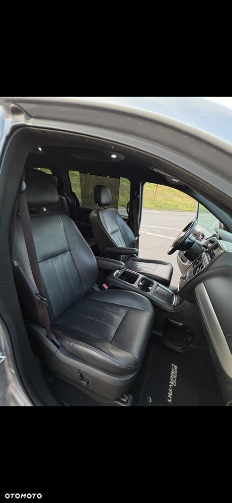 Dodge Grand Caravan 3.6 R/T - 15
