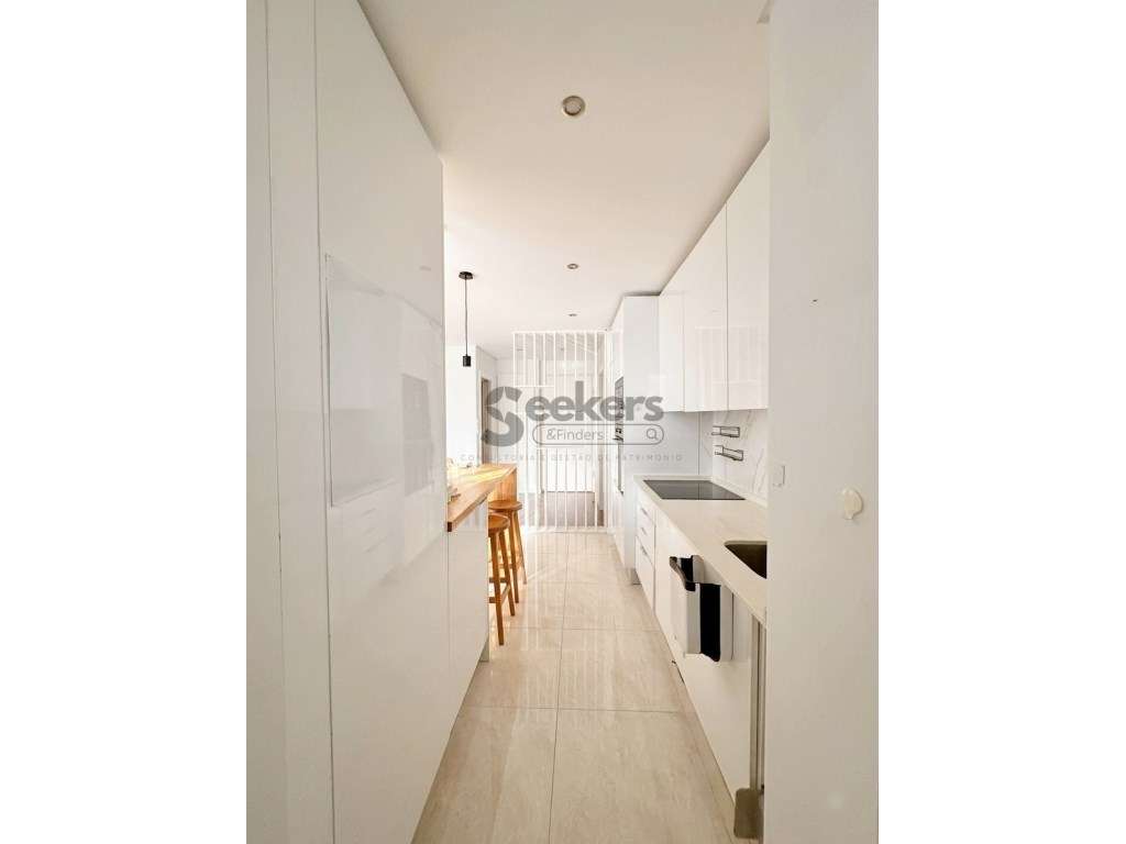 Apartamento T1 Moderno, Totalmente Mobilado e Equipado na Amadora - Grande imagem: 2/7