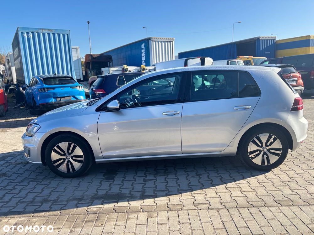 Volkswagen Golf e-Golf - 8