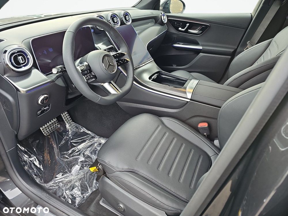 Mercedes-Benz GLC - 12