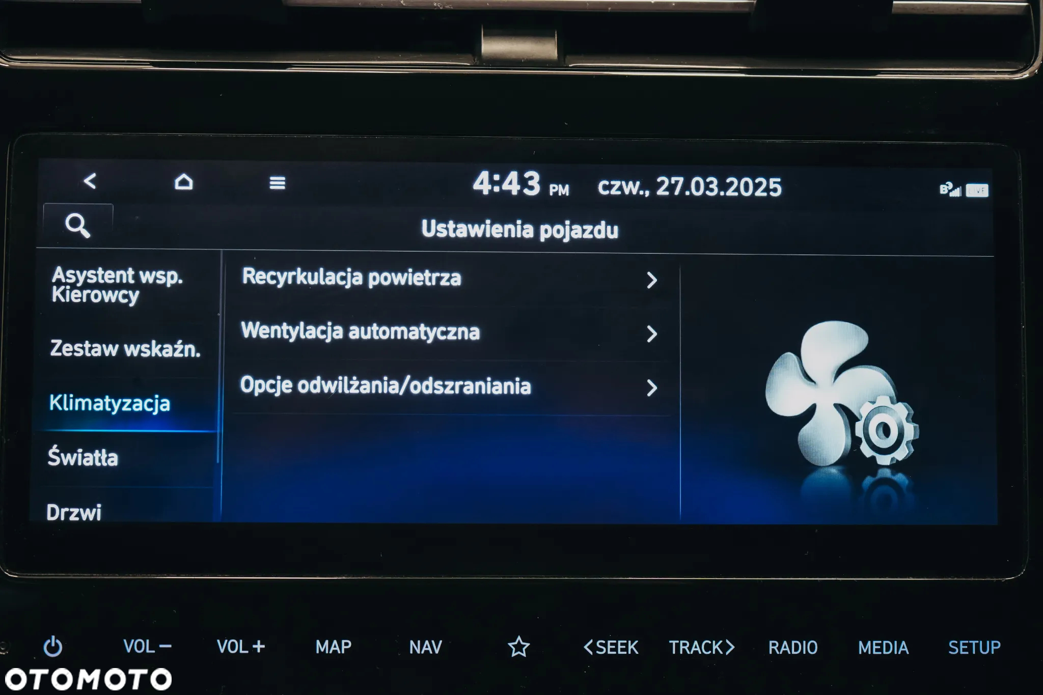 Hyundai Tucson 1.6 CRDi 48V-Hybrid 2WD DCT Select - 33