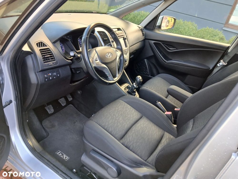 Hyundai ix20 1.4 blue Style - 13