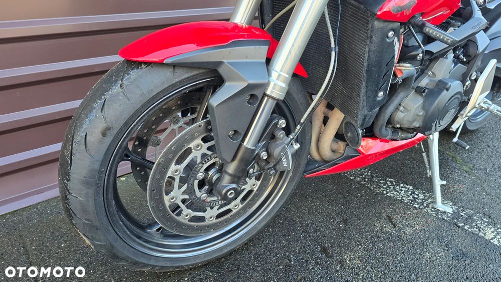 Triumph Street Triple - 22