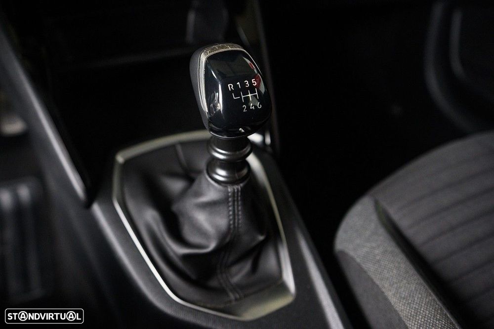 Peugeot 208 1.2 PureTech Active Pack - 21