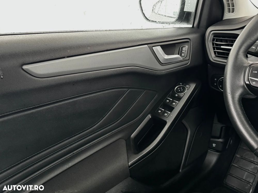Ford Focus 1.5 EcoBlue Trend - 24