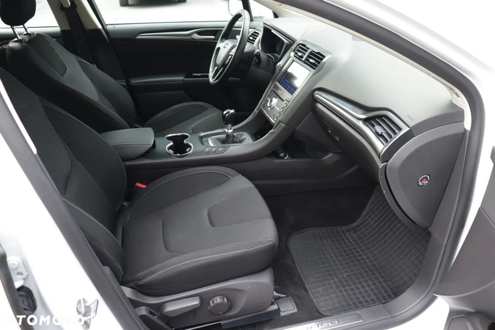 Ford Mondeo 2.0 EcoBlue Titanium - 33