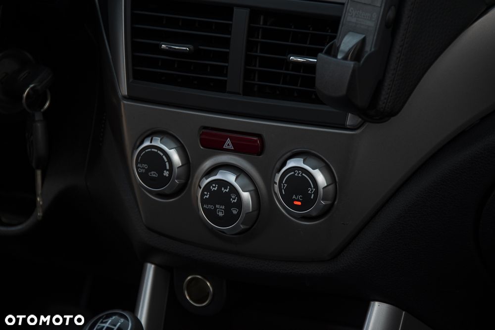 Subaru Forester 2.0X Exclusive - 20