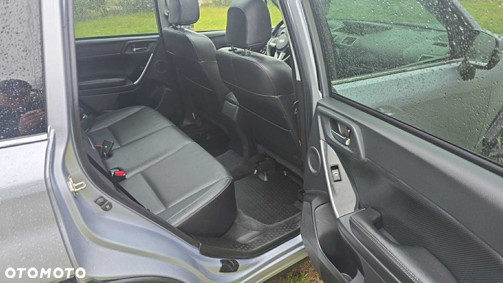 Subaru Forester 2.0XT Comfort Lineartronic EU6 - 12