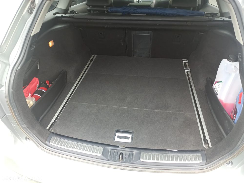 Toyota Avensis 2.2 D-4D Prestige - 5