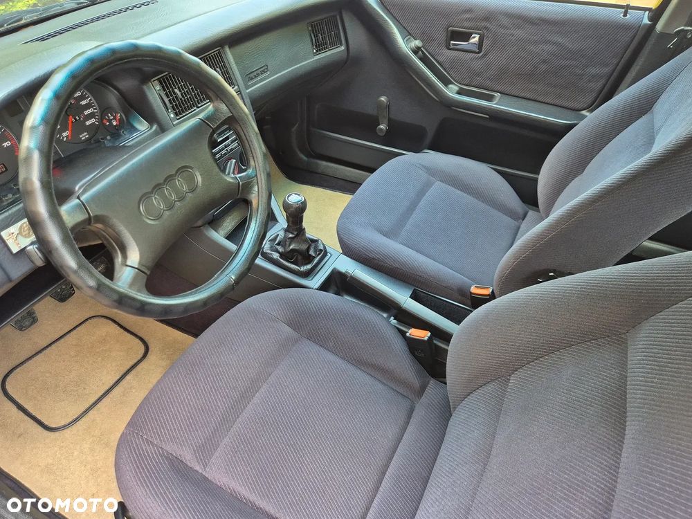 Audi 80 2.0 E - 18