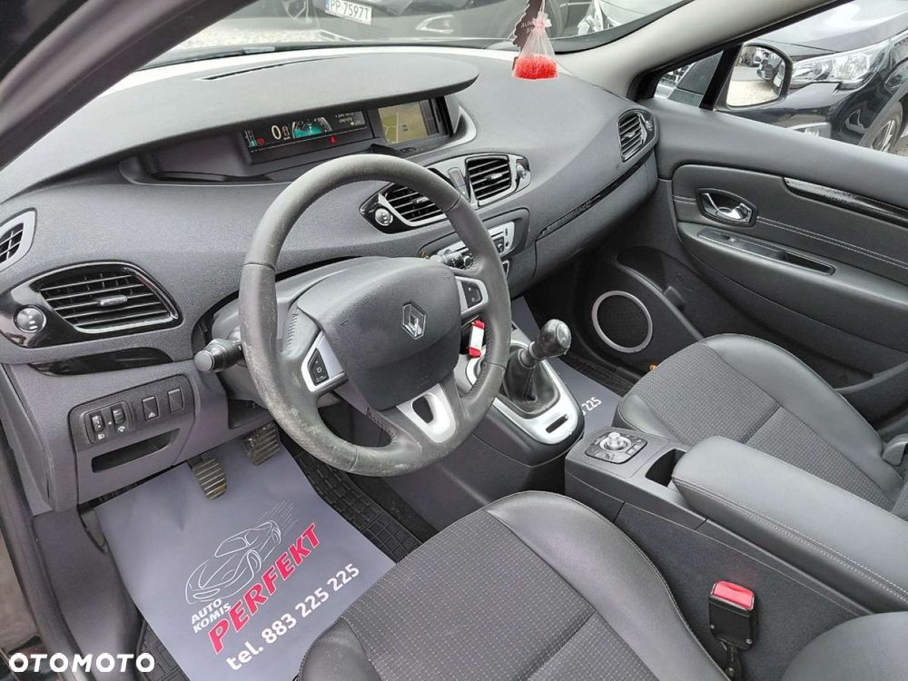 Renault Scenic - 11