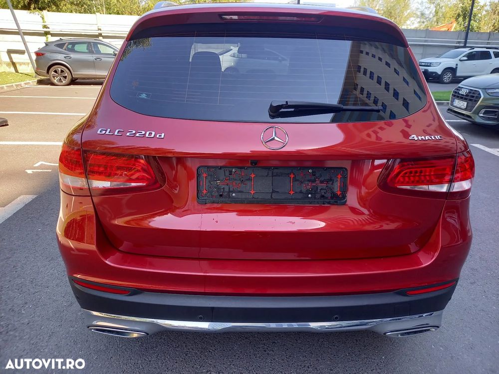 Mercedes-Benz GLC 220 d 4MATIC - 11