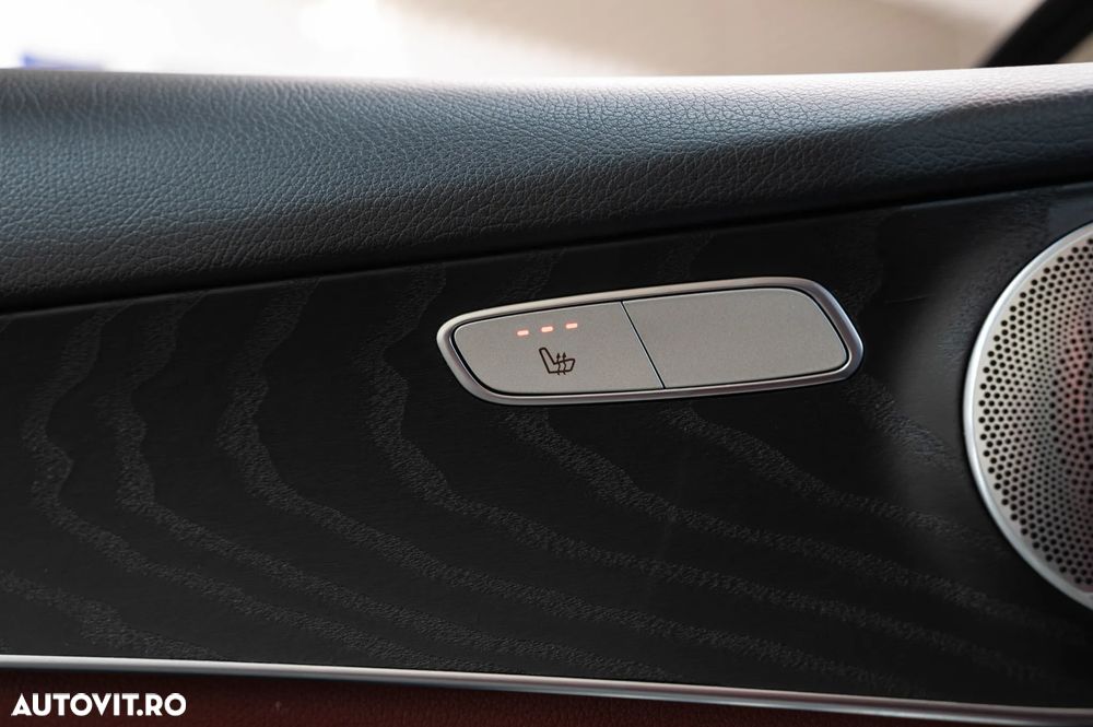 Mercedes-Benz GLC Coupe 250 4Matic 9G-TRONIC AMG Line - 27