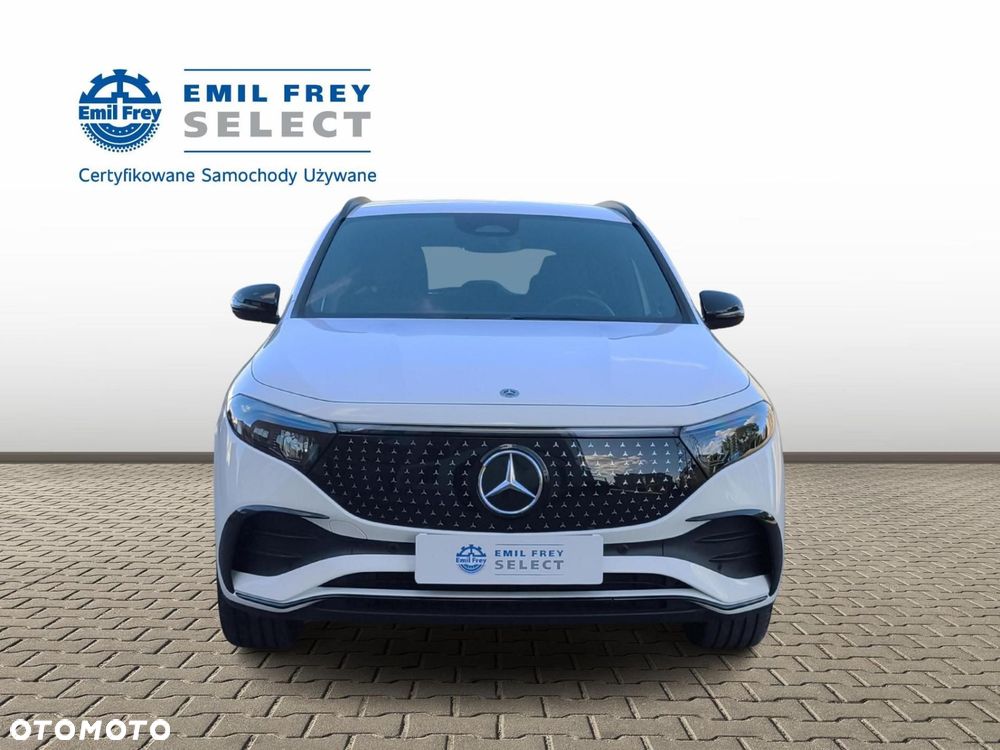 Mercedes-Benz EQA - 8