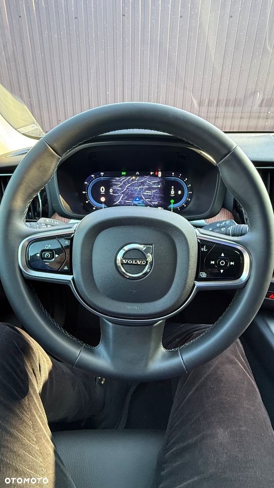 Volvo XC 60 B5 B AWD Geartronic RDesign - 10