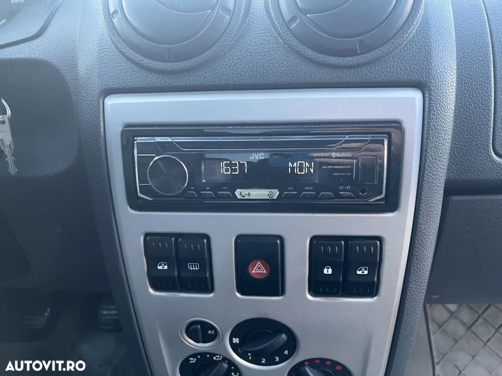 Dacia Logan 1.4 MPI Laureate Plus - 11